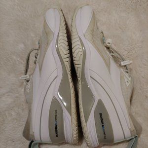 Diadora Blu Shield womens Gray and white running shoes 7.5